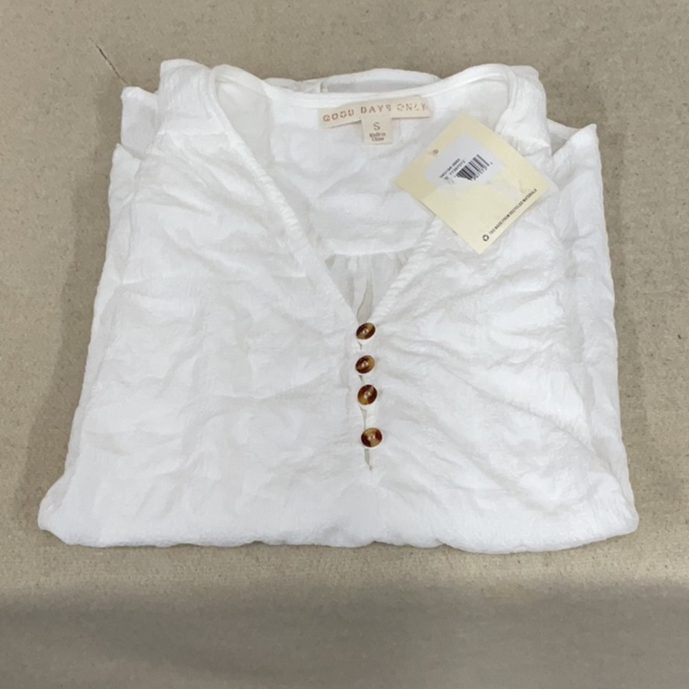 NWT Woman’s good days only shirt